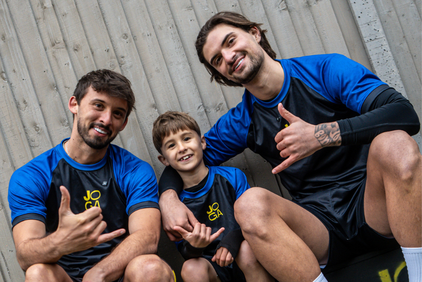 Ethan and Zack Chislett with their younger brother Cruz